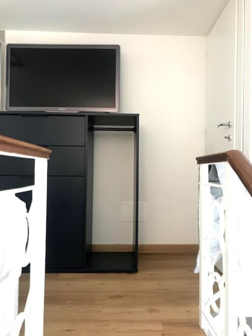 Romantic Eco-Loft Apartment Bagian luar foto