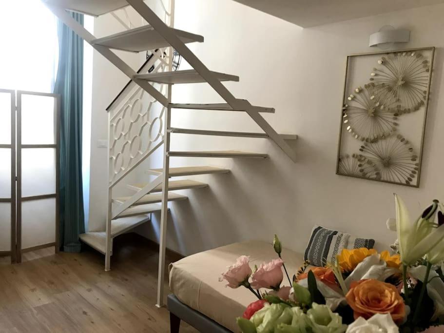 Romantic Eco-Loft Apartment Bagian luar foto